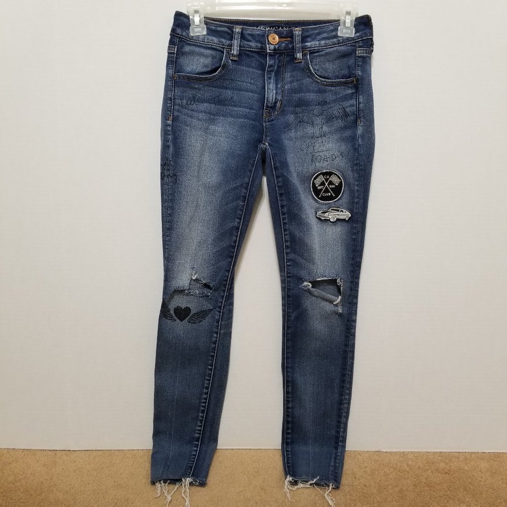 American Eagle jeans 2 Jegging distressed applique patch grunge doodle graffiti